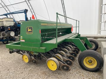 Main image John Deere 750